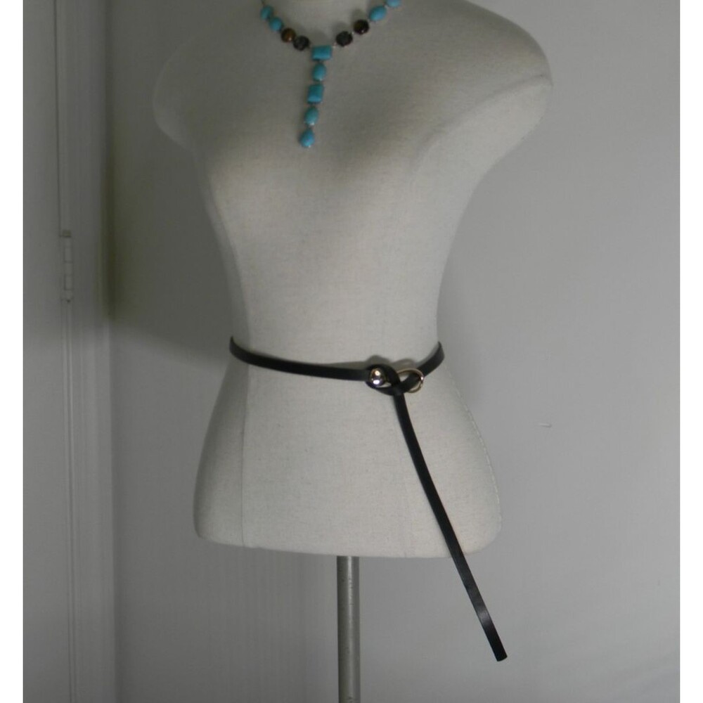 Francesca's Long Dangle Belt Black Gold Thin Size M/L NWT
